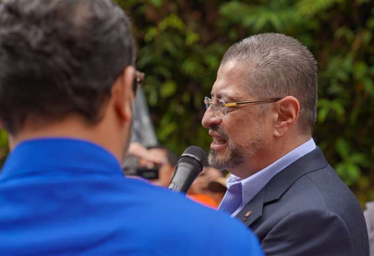 Dirigente sindical reta a Rodrigo Chaves a debate sobre desafíos de CCSS