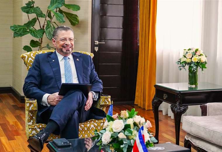 “El TSE nunca se había portado de una manera tan inaceptable”, responde Chaves a Zamora