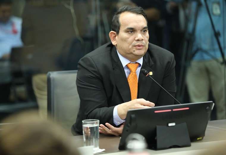 Rándall Zúñiga estará tres meses más suspendido de su puesto como director del OIJ