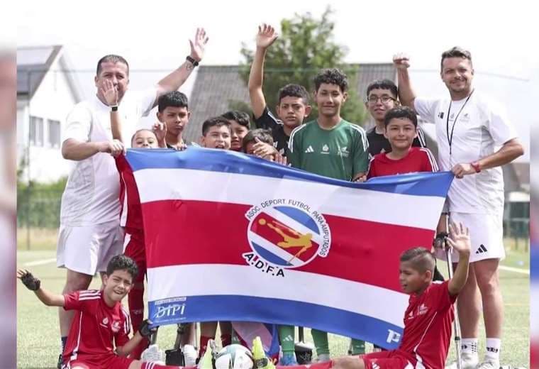 Grupo de niños amputados busca ayuda para viajar a campamento de fútbol