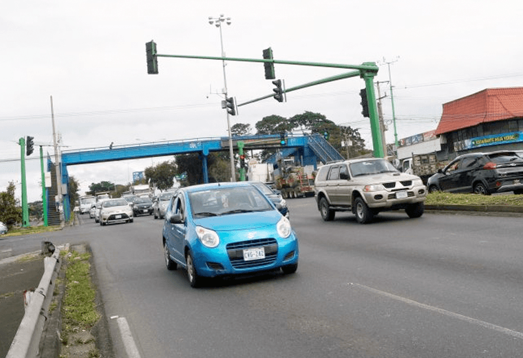 Discusión entre conductores en Circunvalación terminó a balazos en Alajuelita