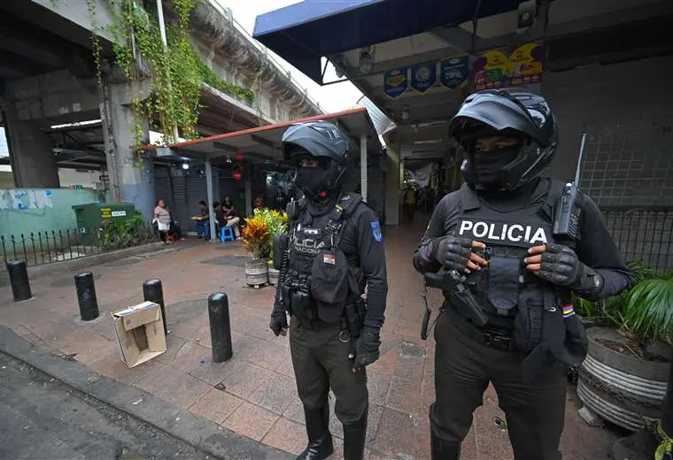 Masacre afuera de una discoteca deja ocho muertos en Ecuador