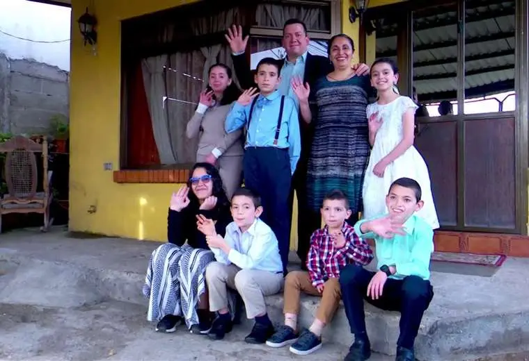 La historia de la familia que encontró en la Negrita su esperanza
