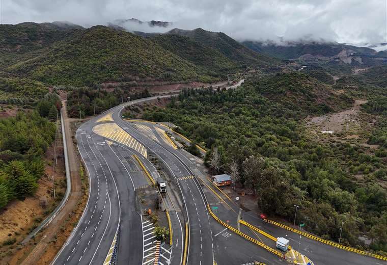 Encuentran sin vida a uno de los cinco mineros atrapados en mina en Chile