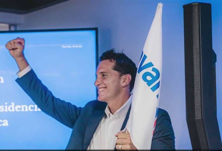José Aguilar es elegido oficialmente como candidato presidencial del partido Avanza