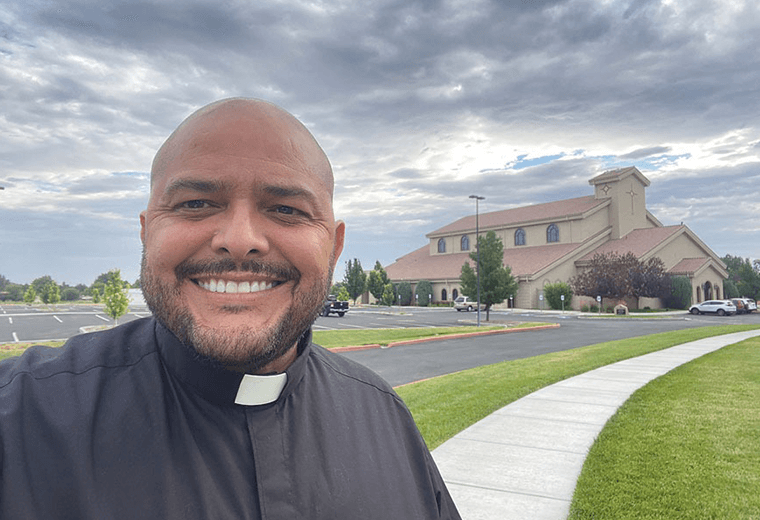 Estas son las tres parroquias ticas en las que ejerció sacerdote detenido en EE. UU.