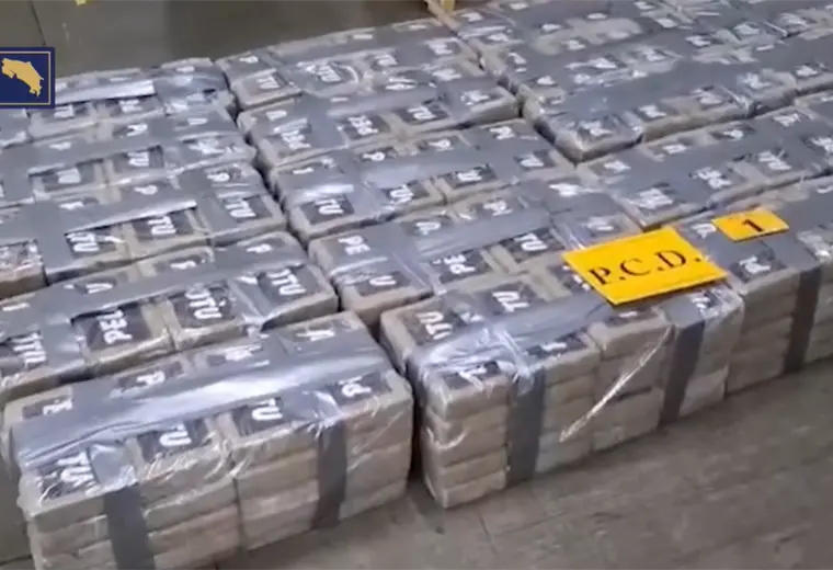 Hallan media tonelada de cocaína en contenedor cargado con bananos en Moín