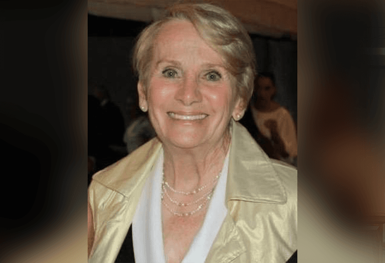 Figueres: “Hoy, cumpleaños de papá, mamá decidió subir al cielo para celebrarlo juntos”