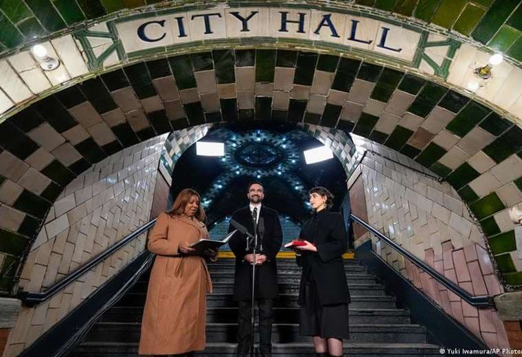 Zohran Mamdani jura el cargo como alcalde de Nueva York