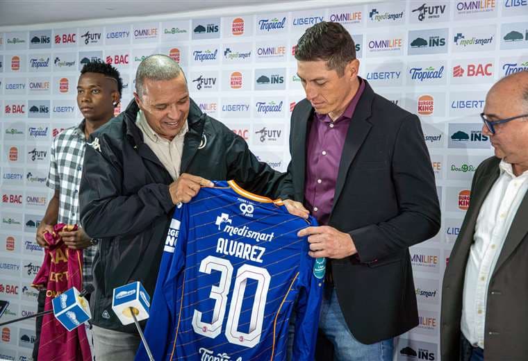 Minor Álvarez: "Puede venir Courtois a Saprissa, que igual lo van a criticar"