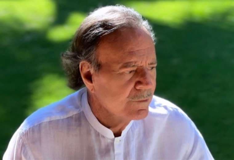 Extrabajadoras denuncian a Julio Iglesias por supuesta agresión sexual