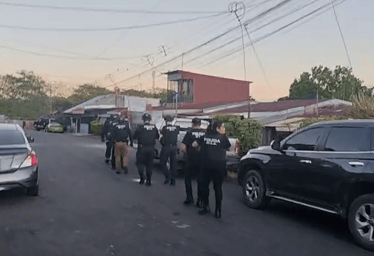 OIJ y Fiscalía celebran “factor sorpresa” en primer allanamiento realizado a la 1 a. m.