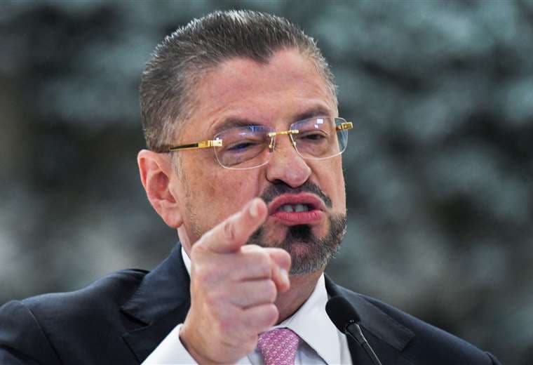 “Me tiene un profundo odio”, dice Rodrigo Chaves sobre denunciada por plan para asesinarlo