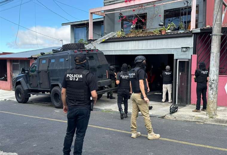 OIJ investiga si célula criminal alteraba y suministraba fusiles AR-15 a sicarios