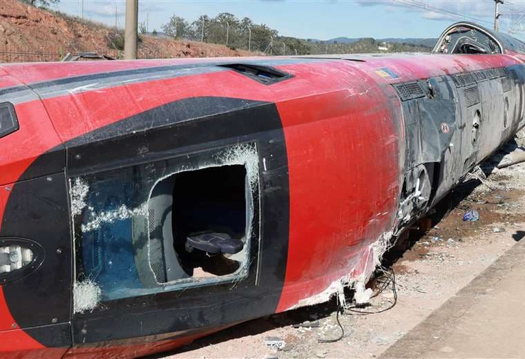 “Necesito que paren el tráfico urgentemente”: Emergen audios entre trenes y centro de mando segundos después de accidente