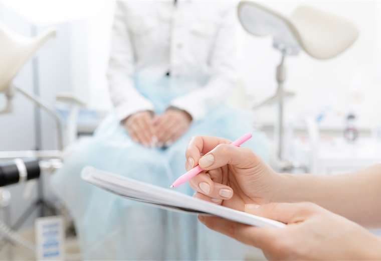 Ministerio de Salud advierte riesgos por uso de duchas vaginales