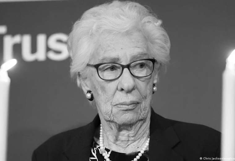 Muere Eva Schloss, sobreviviente del campo de Auschwitz y hermanastra de Ana Frank