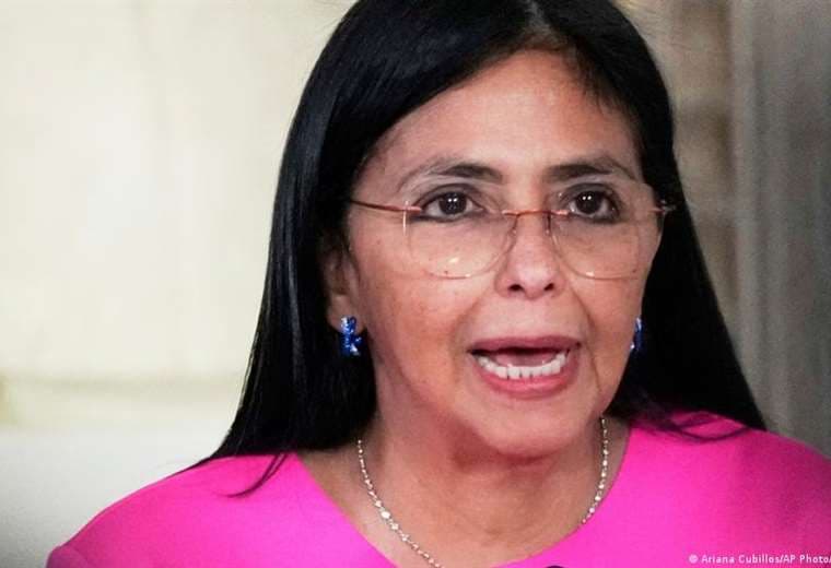 ¿Quién es Delcy Rodríguez, la “tigresa”, presidenta interina de Venezuela?