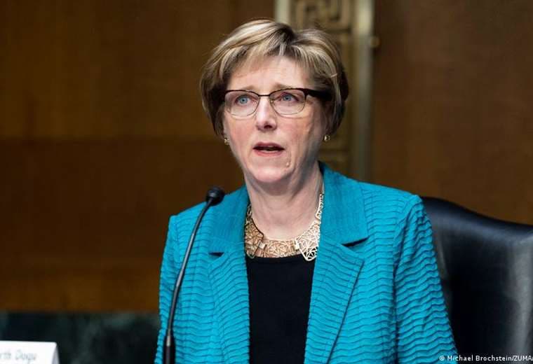 Jefa diplomática de Estados Unidos llega a Venezuela para relanzar relaciones