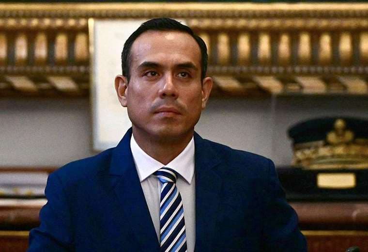 Congreso de Perú destituye a José Jerí, el séptimo presidente en 10 años