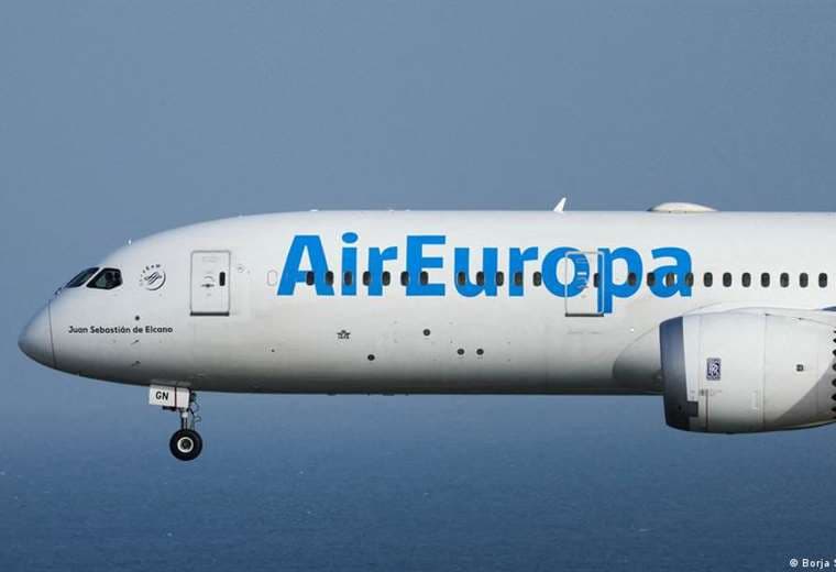 Llega a Venezuela primer vuelo europeo desde la caída de Maduro