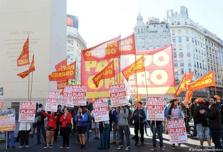 Comienza huelga general en Argentina contra reforma laboral de Javier Milei