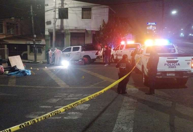 Nuevo homicidio en Cartago: Sicarios balean a víctima y, en su huida, abandonan moto usada en crimen