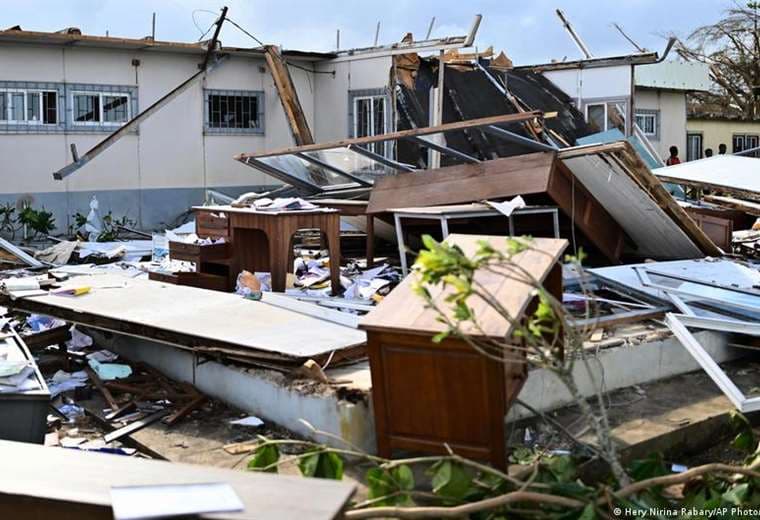 Madagascar suma 62 muertos tras el paso del ciclón Gezani