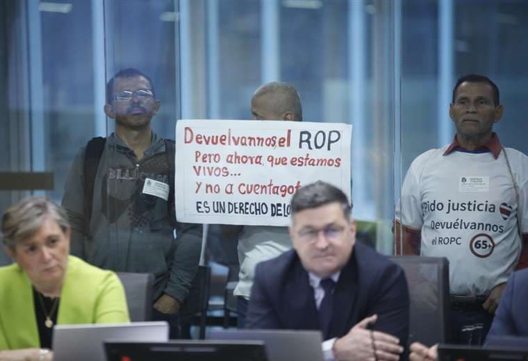 Ticos pagarían más por sus préstamos si se acepta devolución del ROP, advierte Hacienda