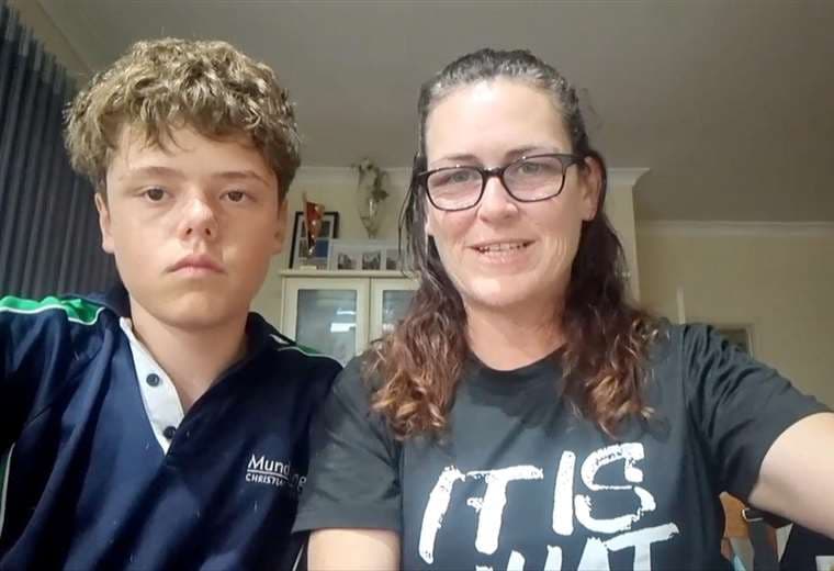 "No creo ser un héroe": niño nadó de forma "sobrehumana" durante 4 horas para salvar a su familia