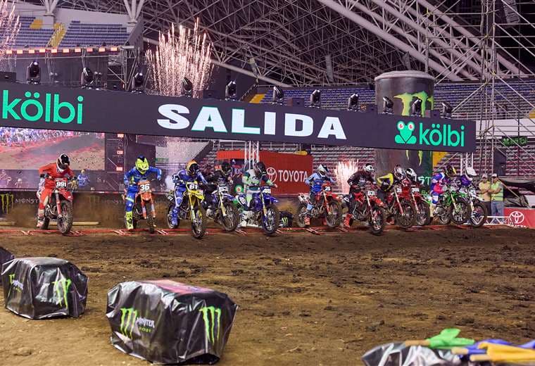 X-Knights 2026/MA Comunicación