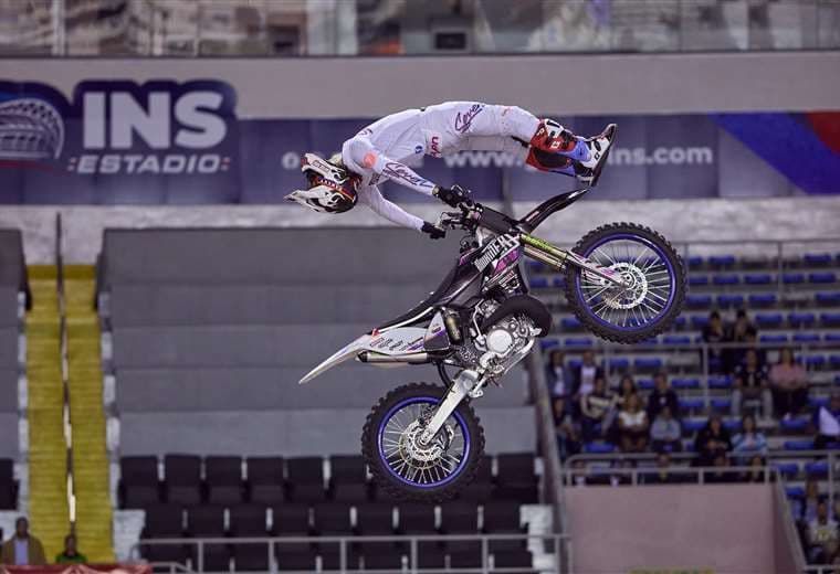 X-Knights 2026/MA Comunicación