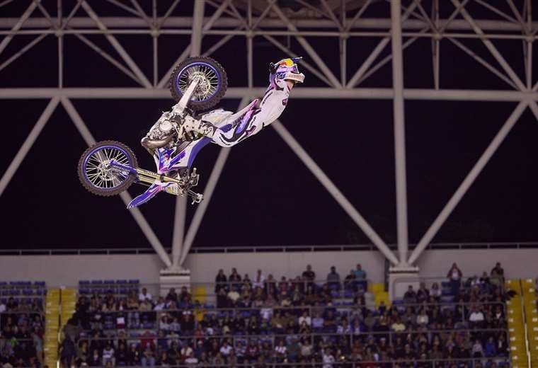 X-Knights 2026/MA Comunicación