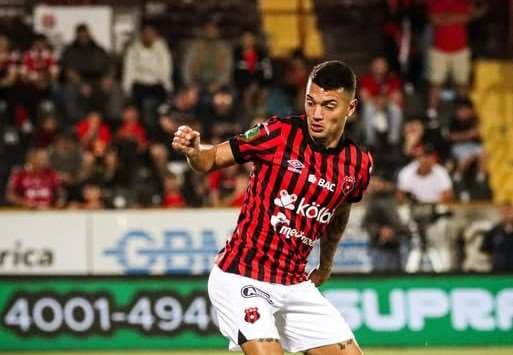 Malcom Pilone se perderá nueve meses tras lesión de rodilla