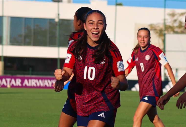 Lucía Paniagua lidera el ataque de la Sub-17 que busca el boleto al Mundial