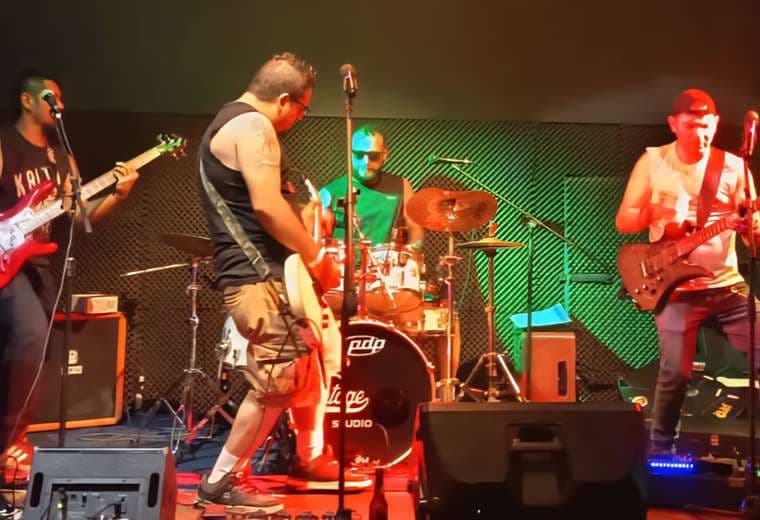 Banda costarricense Inoxidable realizará gira por Chile y Colombia