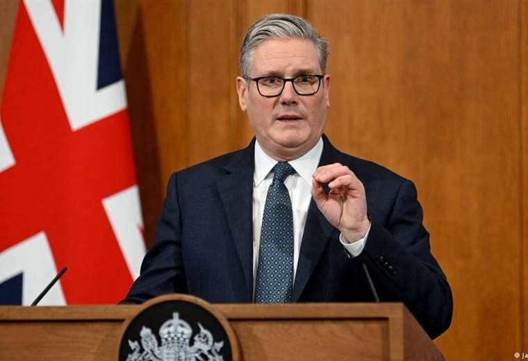 Reino Unido autoriza interceptar "flota fantasma" rusa