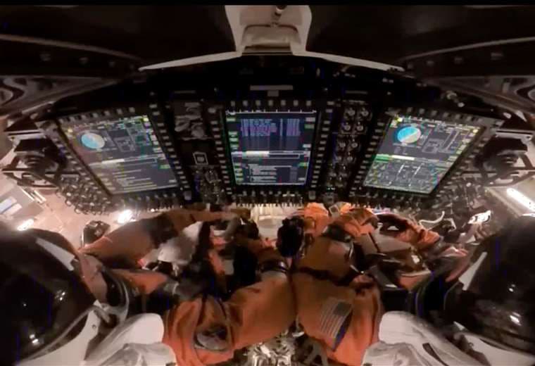 La tripulación de Artemis II inicia la peligrosa maniobra de reingreso a la Tierra