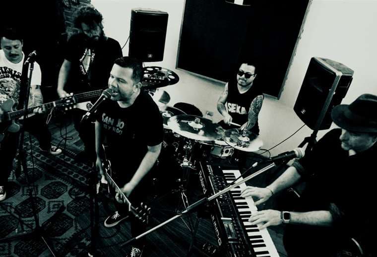 SEKA no se detiene y estrena el sencillo ‘Seguimos aquí’