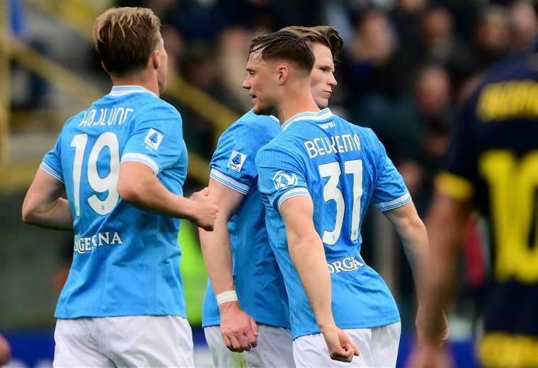 Nápoles hipoteca sus chances de Scudetto con un empate en Parma