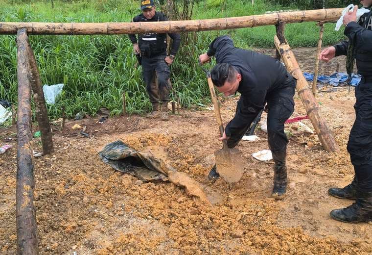Equipo para minería ilegal hallado enterrado en Conchudita supera los ₡10 millones