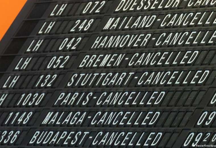 Más de 700 vuelos cancelados en aeropuertos de Alemania