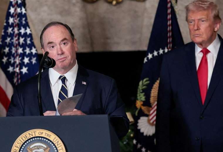 Destituyen al jefe de la Marina de EE. UU. en medio de las dudas por la guerra con Irán