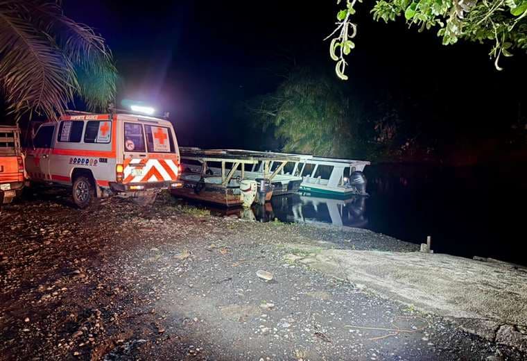 Cruz Roja reinicia búsqueda de joven desaparecido tras choque de lanchas en Parismina