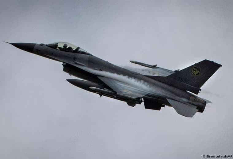 Ucrania anuncia creación de su primera bomba aérea