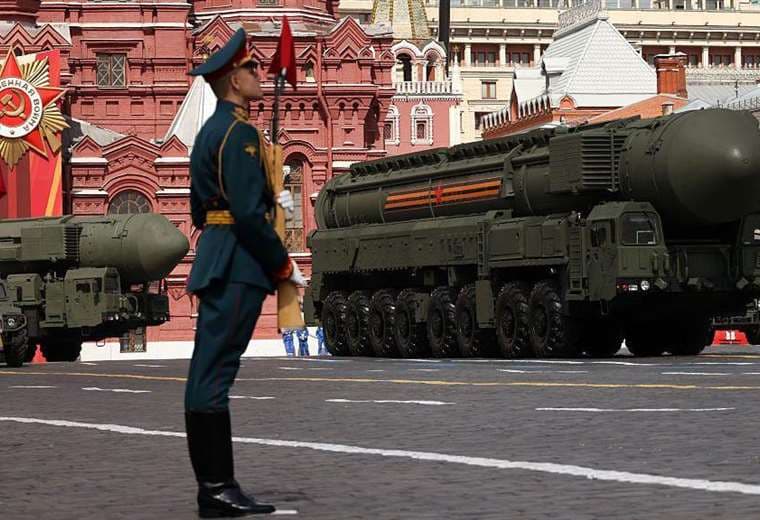 ¿Qué significa que Rusia active tríada nuclear completa en sus mayores ejercicios militares?