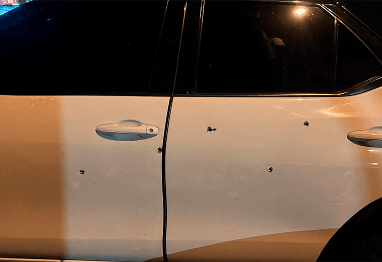 Carro baleado en Los Yoses: OIJ abre investigación tras riña en bar