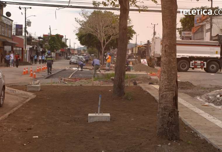 Boulevard de Hatillo 2 y 3 se transforma con nuevas aceras, iluminación y espacios públicos