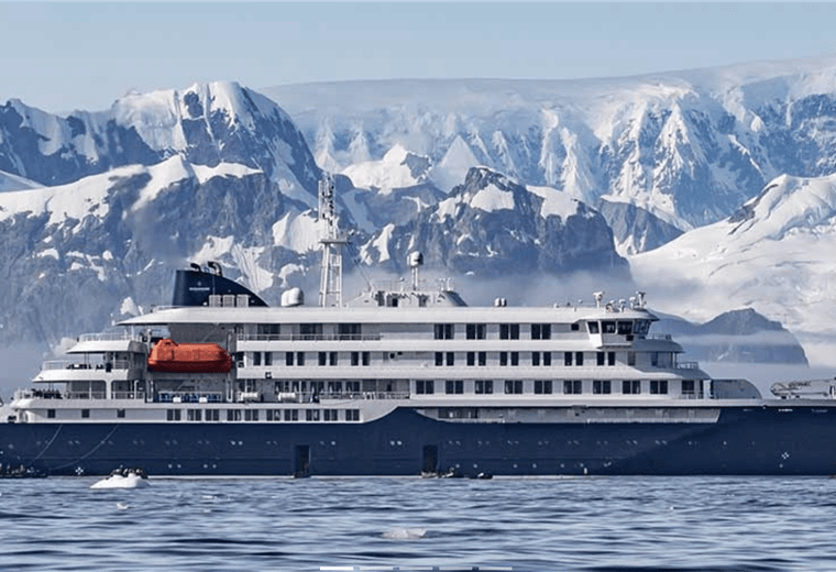 Dos muertos por síndrome respiratorio agudo en crucero entre Argentina y Cabo Verde