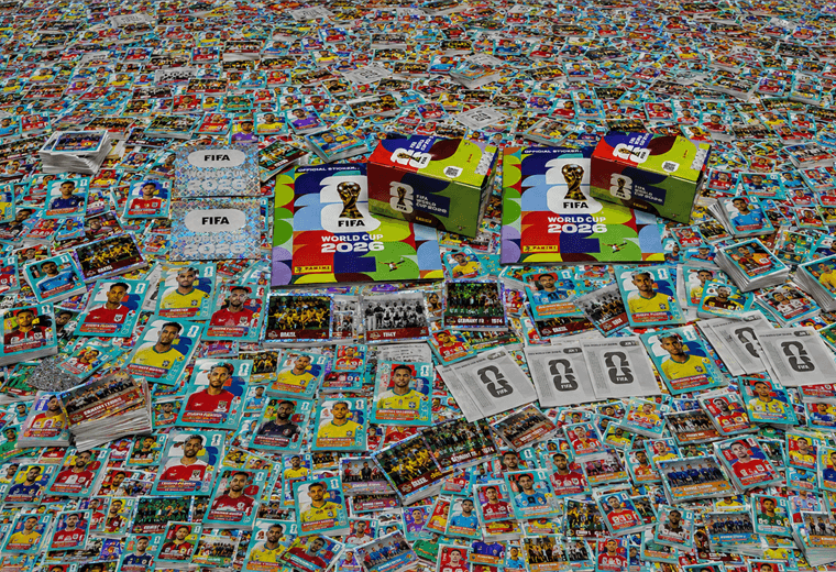 Golpe al negocio clandestino: Decomisan más de 117 mil postales del Mundial en la Zona Sur